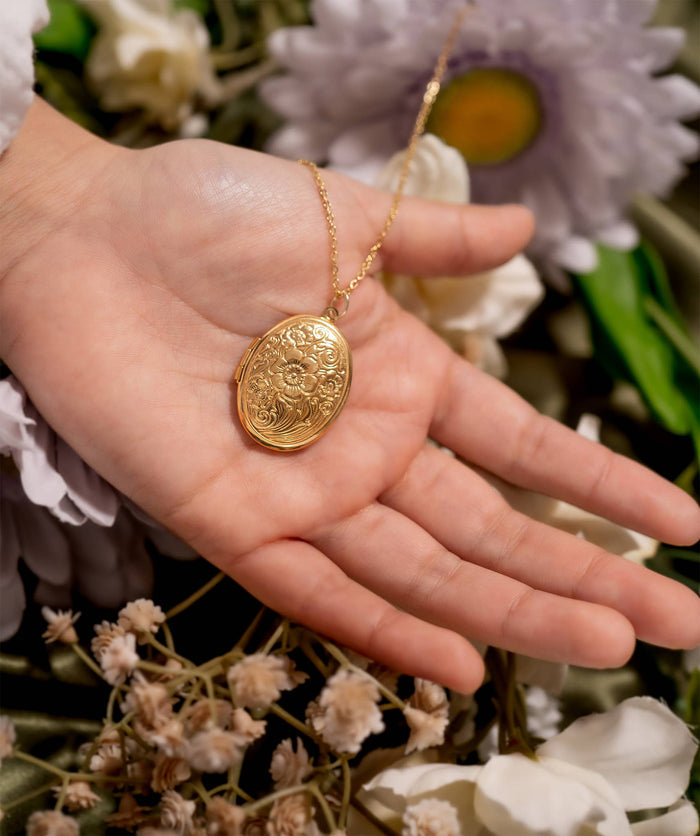 18K Gold PVD Stainless Steel Textured Oval Locket Pendant