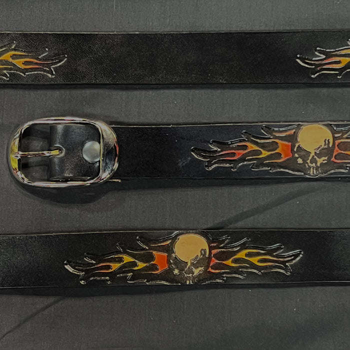 Belt Skull & Flame: Complete your outfit with this rustic leather snap belt with tarnished brass buckle or stainless steel