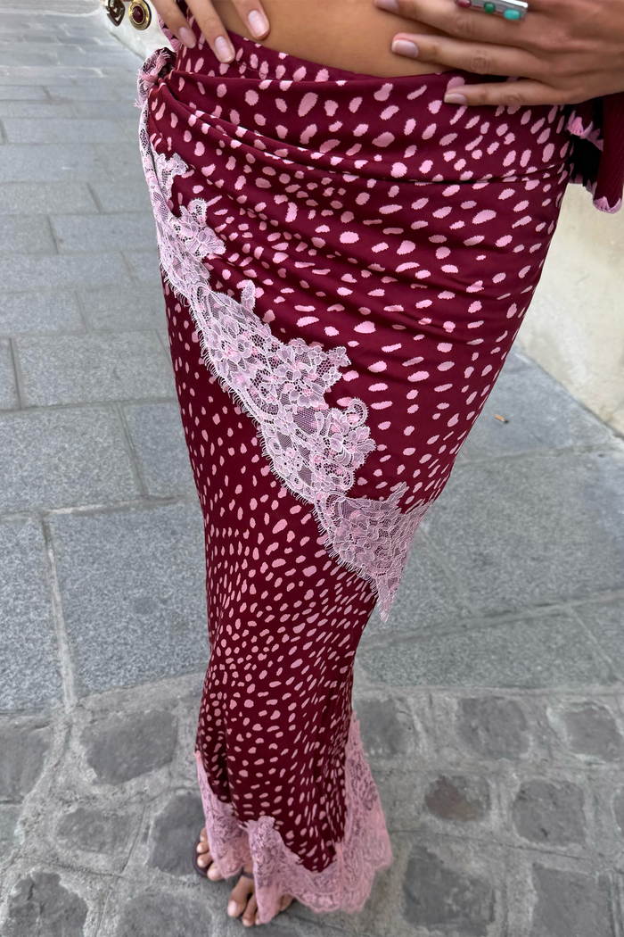 caption_Model is 5ft7” and is UK size 8, wearing UK size 10