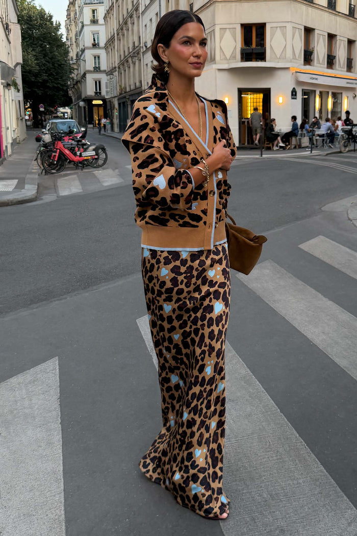 caption_Model is 5ft7” and wears UK size 10/ US 6