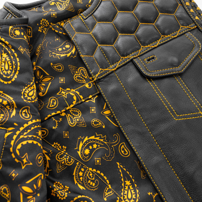 Men's Hornet Vest: Features:True to sizeClub style with roll-up collar, covered snaps and cropped center zipperHoney comb qui