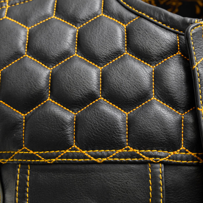 Men's Hornet Vest: Features:True to sizeClub style with roll-up collar, covered snaps and cropped center zipperHoney comb qui