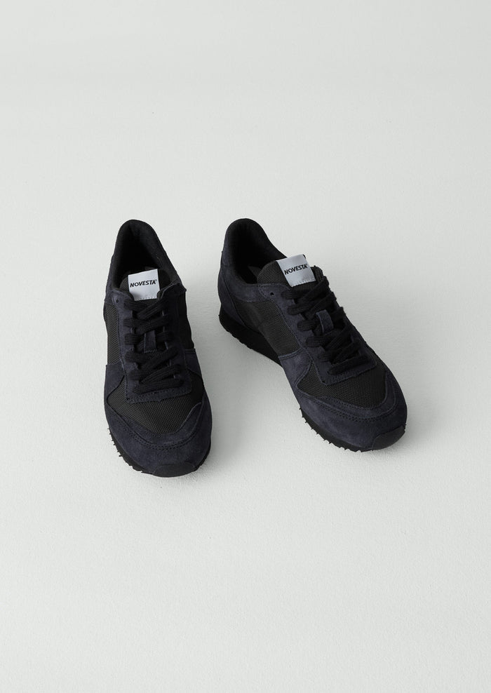Novesta Marathon Trail Trainers | Oil