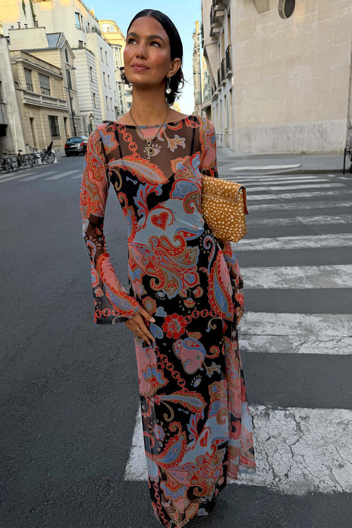caption_Model is 5ft7” and wears UK size 10/ US 6