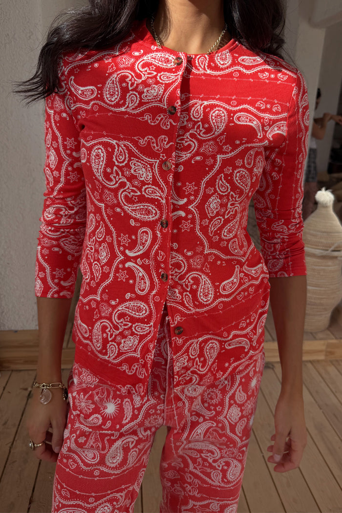 Red Bandana Alexa Cardigan in a ribbed fabric with white paisley print and front button fastening.