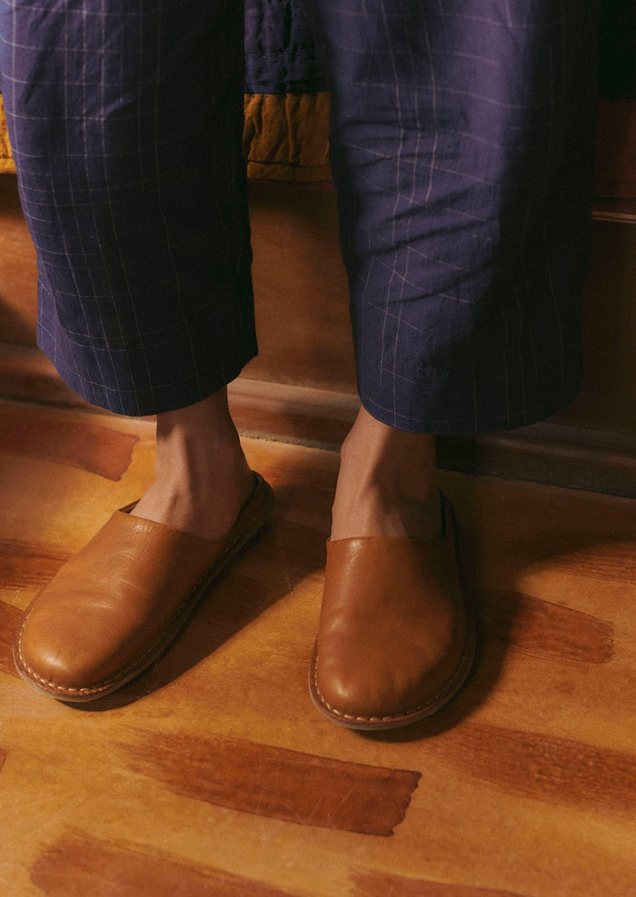 Vibae Roma Mules | Tan
