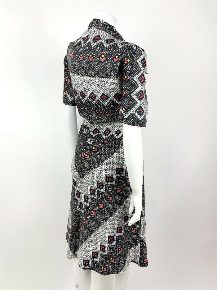 VINTAGE 60s 70s BLACK WHITE RED CROSS-HATCH GEOMETRIC DAGGER SHIRT DRESS 16 18